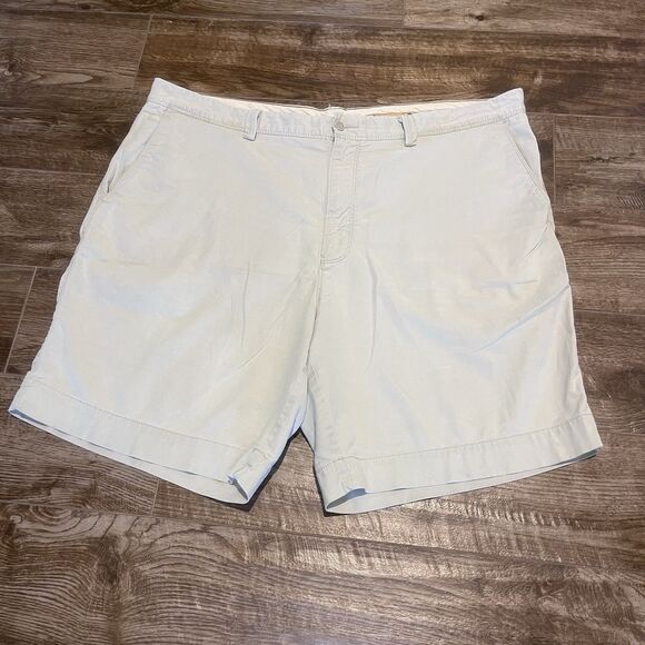 Tommy Bahama Shorts Mens 42 Tan Chino Bermuda Flat Front Stretch Casual Beach 8” - Picture 2 of 6